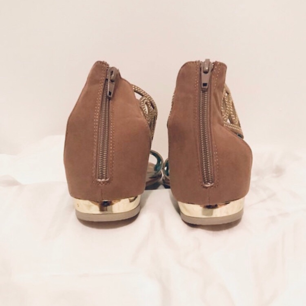 🏆Host Pick! Henry Ferrera Sandals - Picture 4 of 5